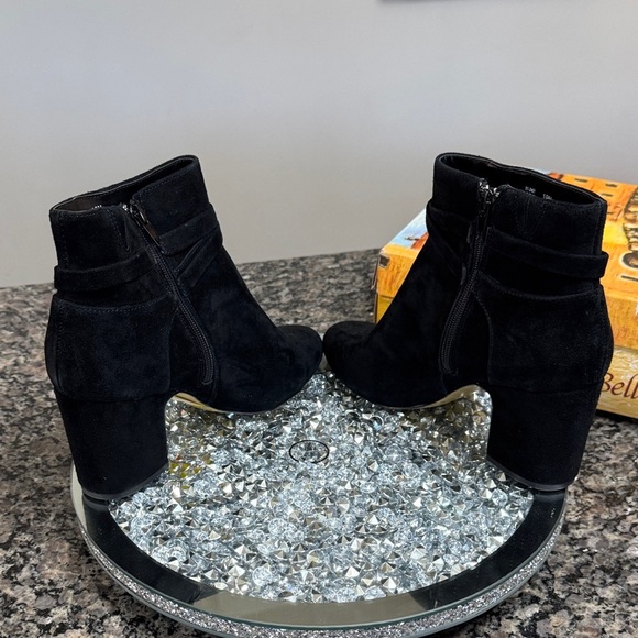Bella Vita felicity Black suede Ankle Booties NWT 10N - Picture 9 of 15